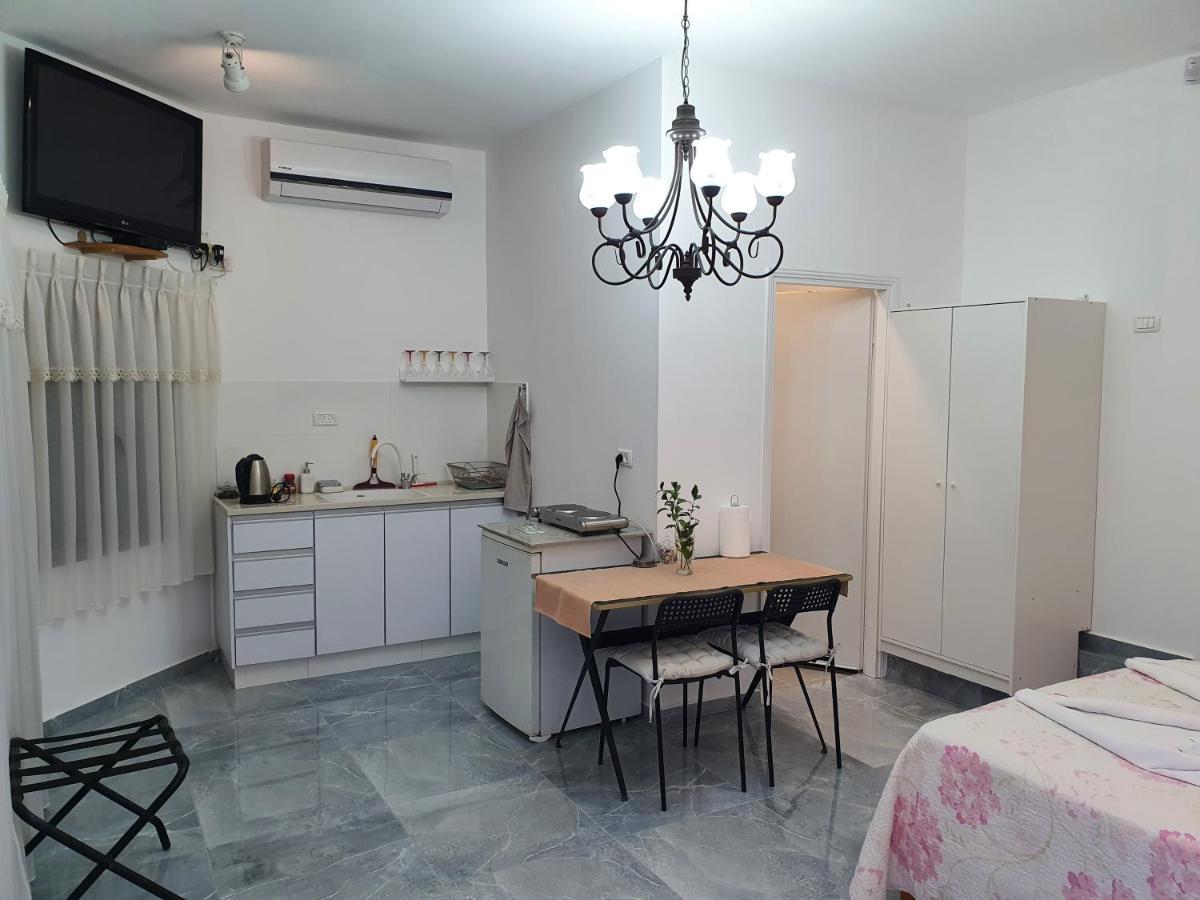 Carmela Studio Arad Exterior photo